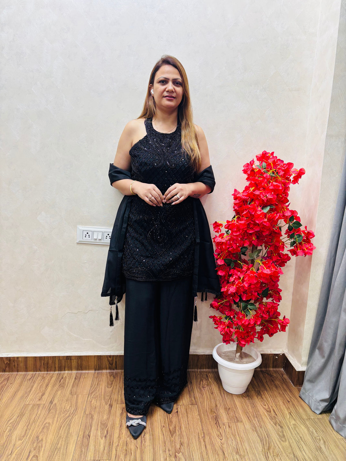 Black sequin halter-neck party wear suit set with palazzo pants and dupatta, SS-1013
